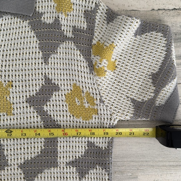 Massive Luxury Edition Crochet Knitted Button Down Vacation‎ Travel Size Medium - Picture 7 of 9